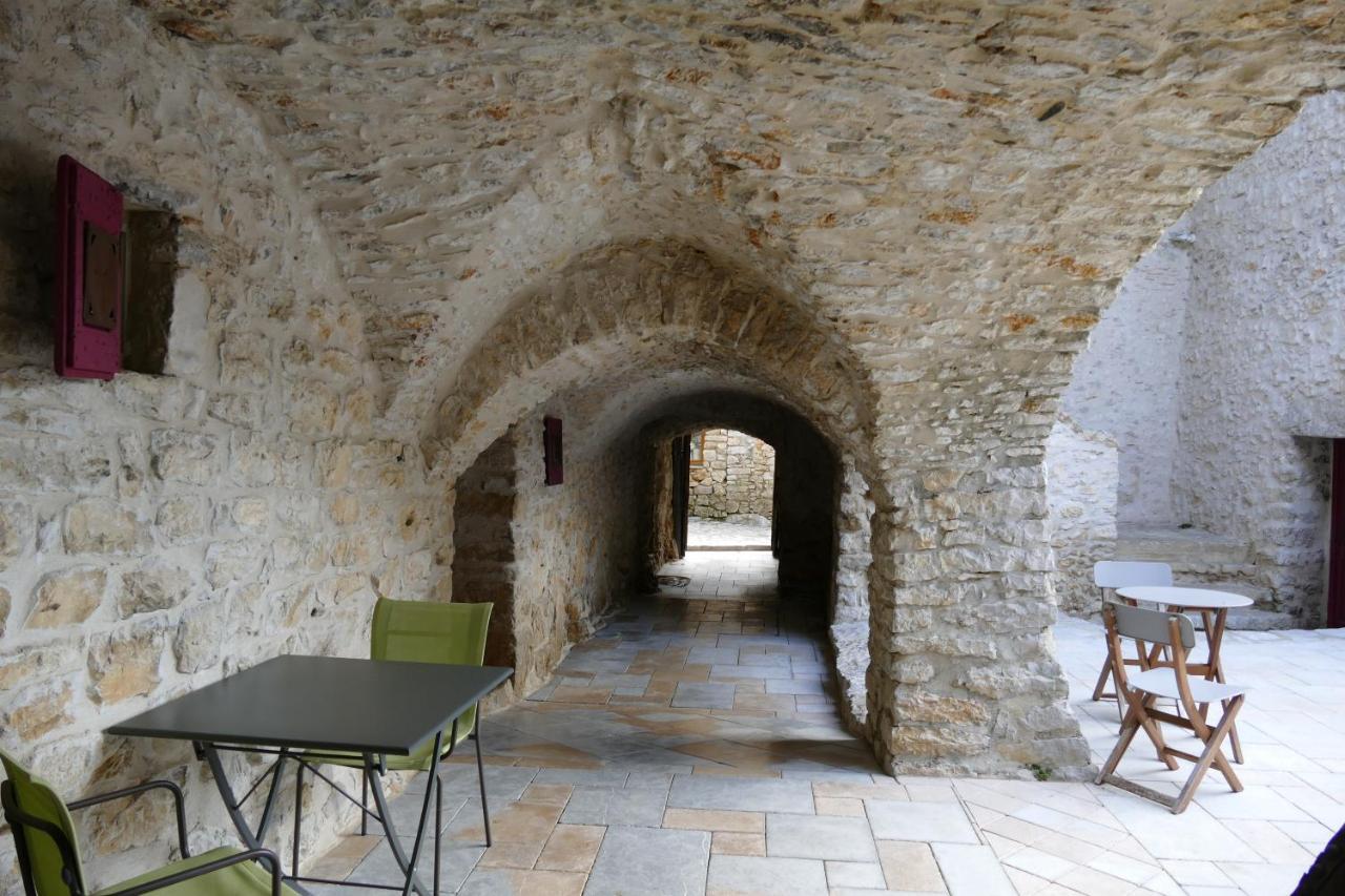 مبيت وإفطار Brissac Mas De Coulet المظهر الخارجي الصورة